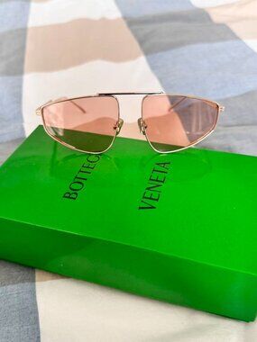 Bottega Veneta Rose Gold Sunglasses BV1466S Pink Lens Slim Frame